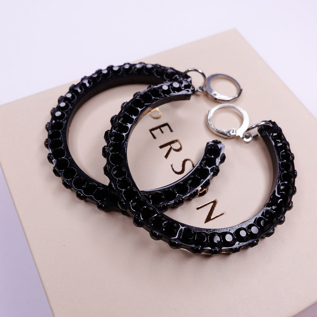 HOOPS - Aria in Black